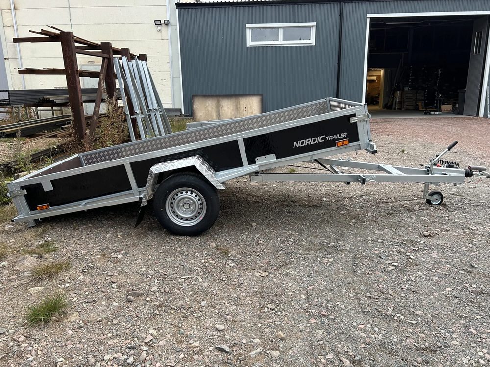 Obromsade flaktrailers